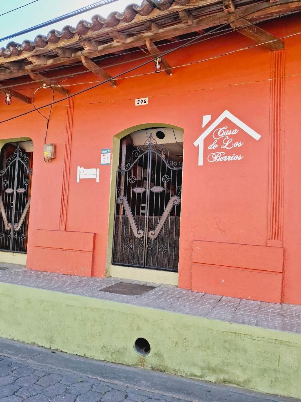 Casa De Los Berrios เลออน ภายนอก รูปภาพ